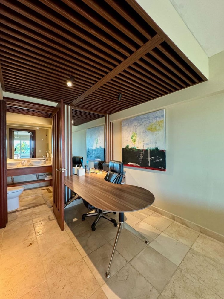 Apt With 2BR and Beach Access in Punta Palmera