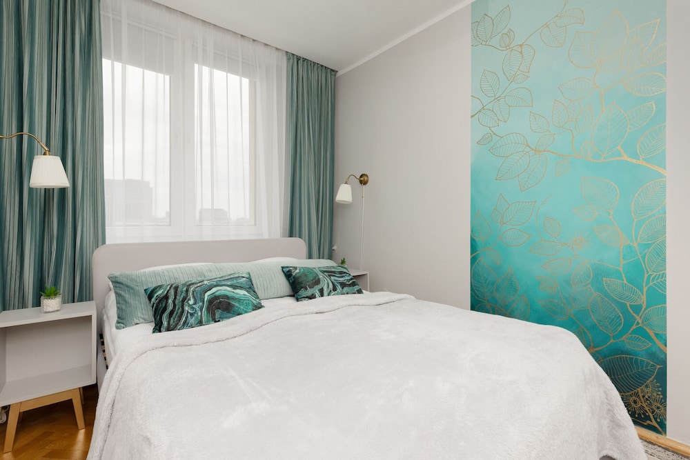 Cieszynska With 2 Bedroom by Renters view 4