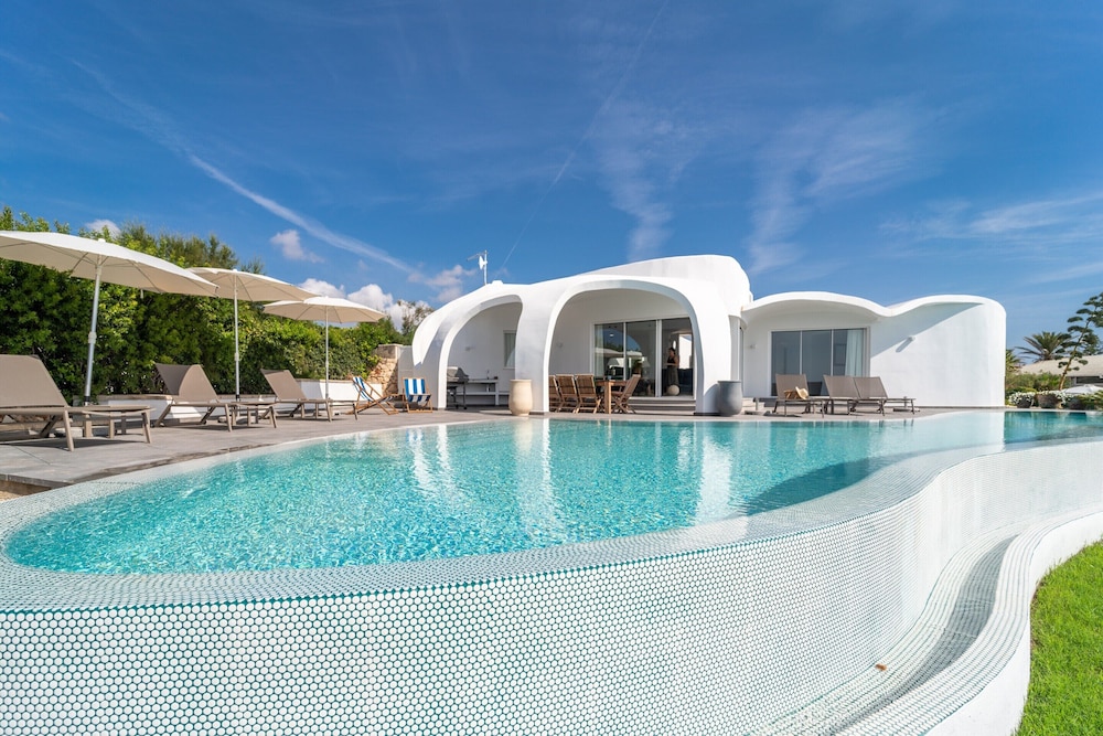 Villa Gaudina - Villa With Private Pool. Free Wifi