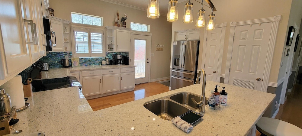 121 Snapper By The Sea 4 Bedroom Home