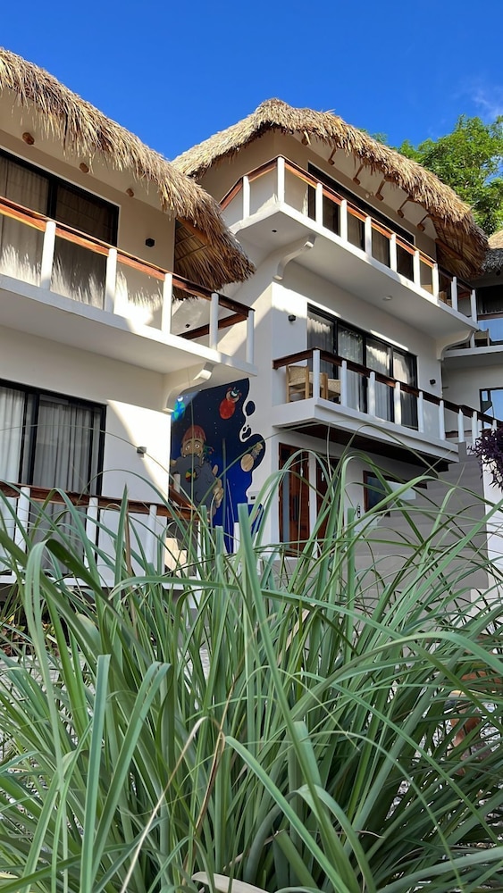 Hotel Cabañas Sicarú - Image 1