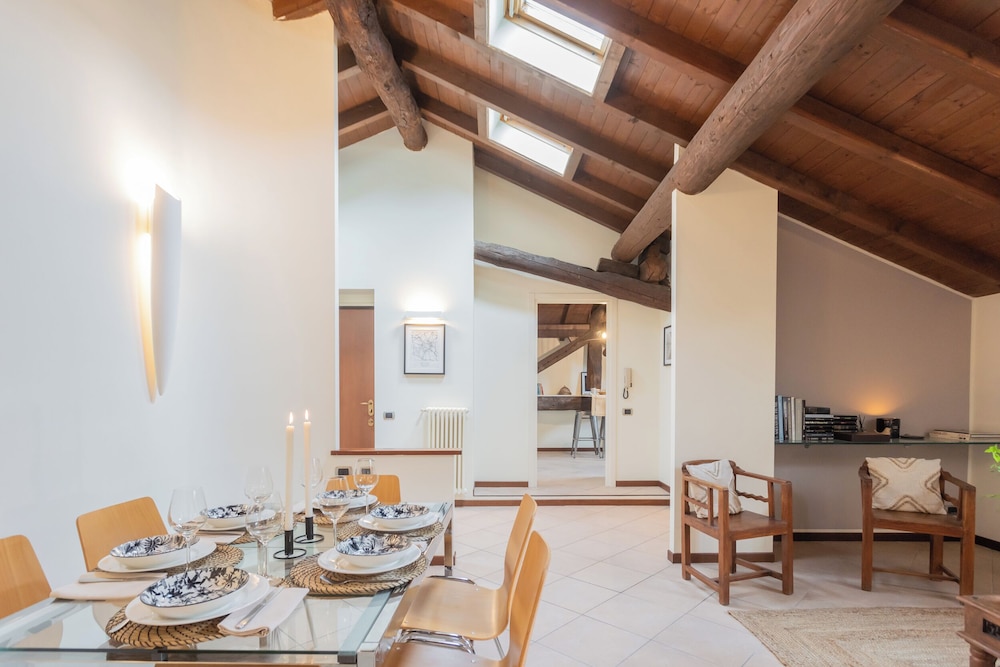 Plinio 10 by Rent all Como