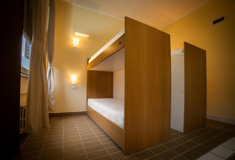 New Generation Hostel Tirana Center