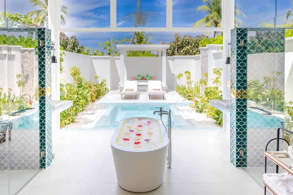 Sun Siyam Iru Veli - 24 Hours Premium All-Inclusive with Free Transfers