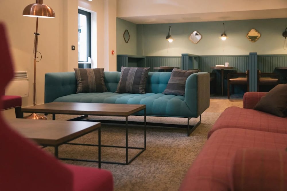 Student Only Picturehouse Apartments