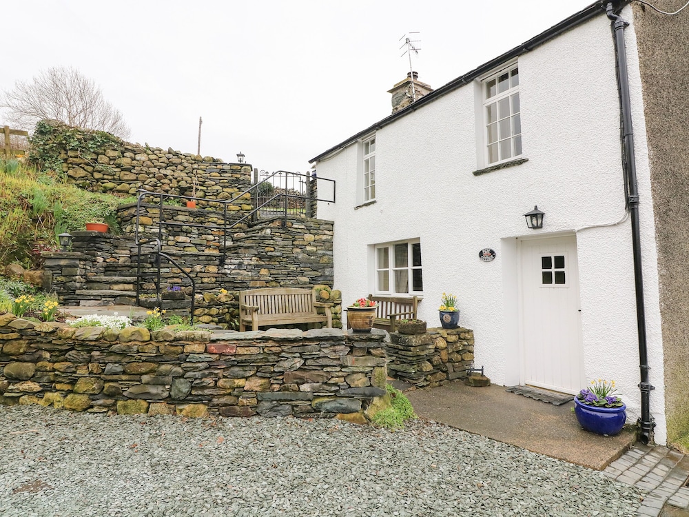 Rose Cottage view 4