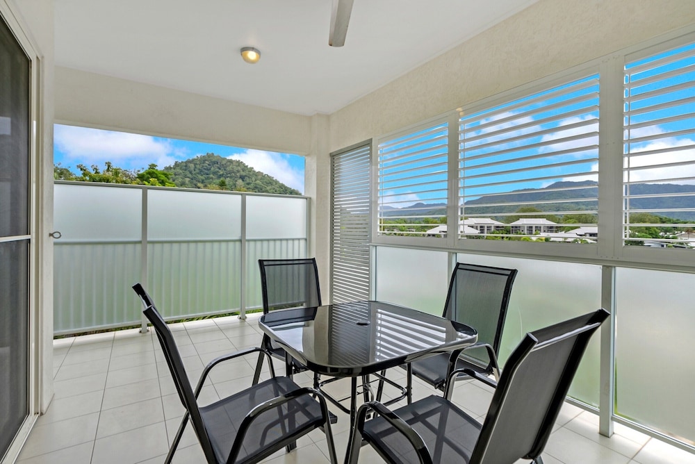Trinity Beach Retreat With Pool and Scenic Views