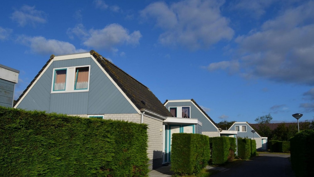 Bungalow for 6 People, Near the Beach