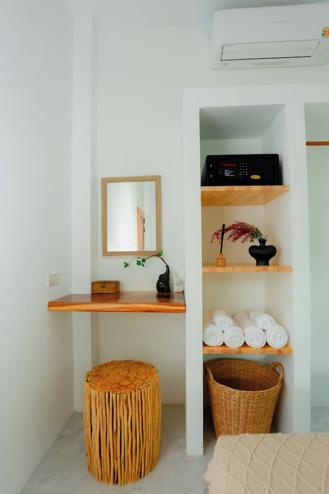 Rock & Lune Boutique Villas