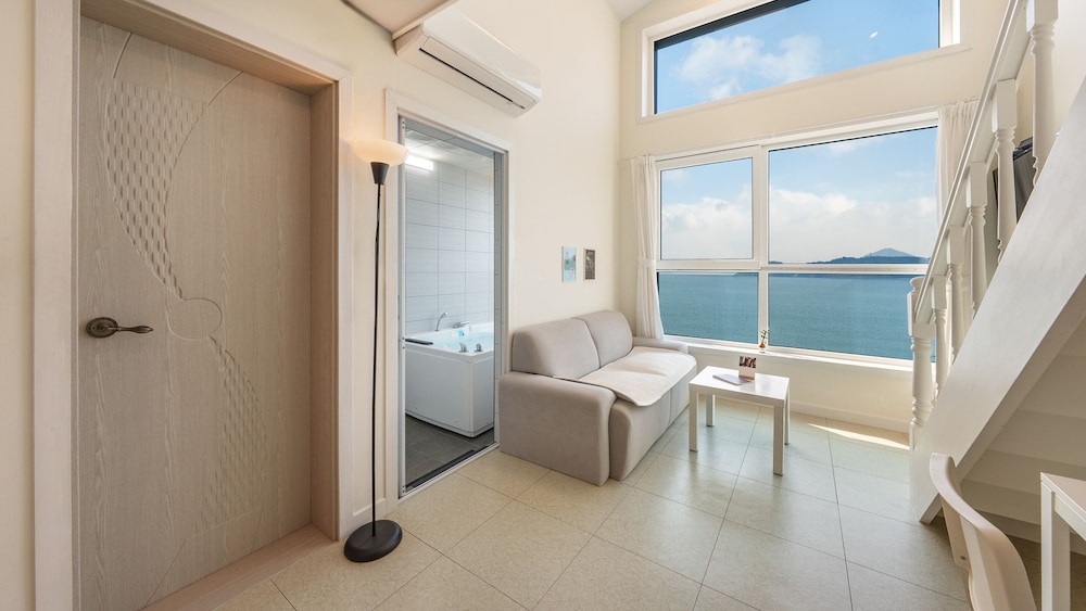 Jangsuri Pension in Yeosu