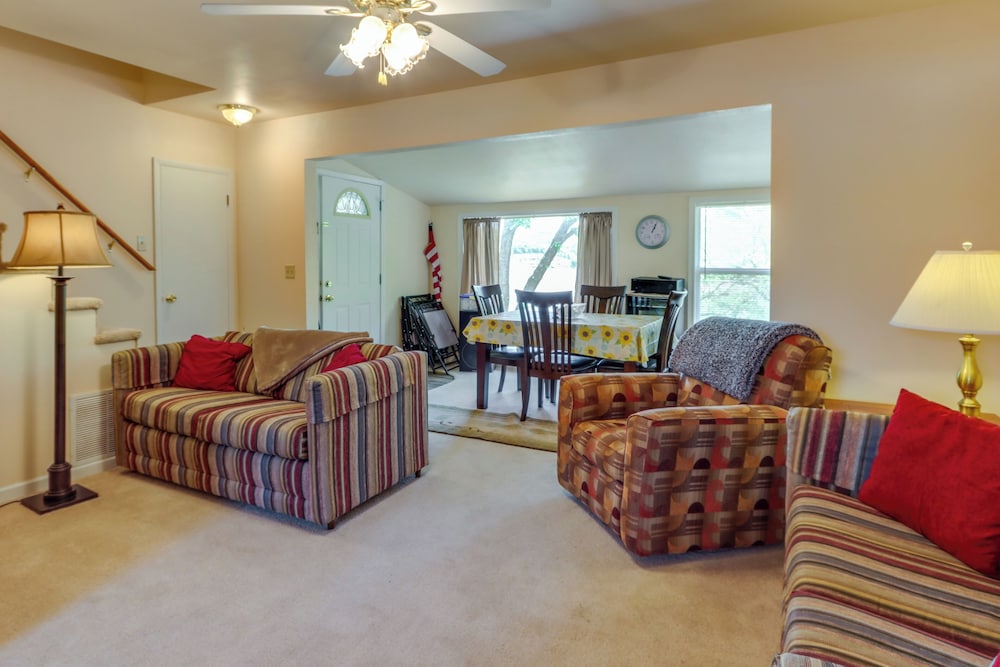 Lake of the Ozarks Vacation Rental w/ Boat Dock!