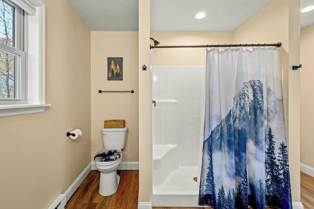 Stephen Way by Avantstay Hot Tub + Game Room Albrightsville