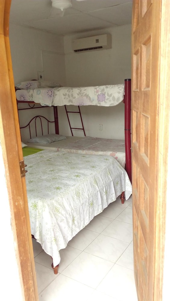 Taminaka Hostel