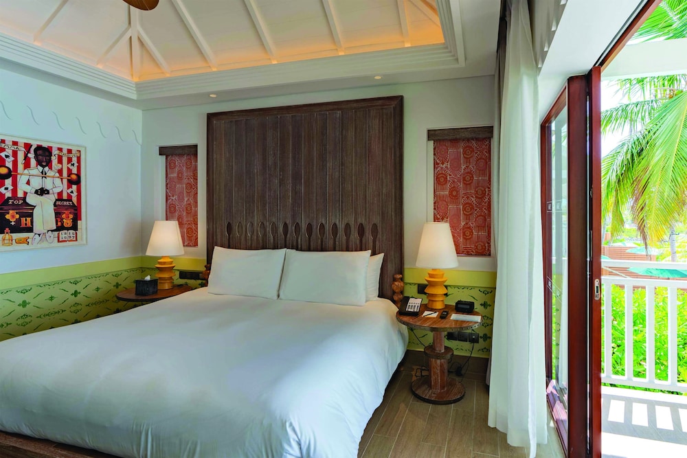 SAii Lagoon Maldives, Curio Collection By Hilton 17