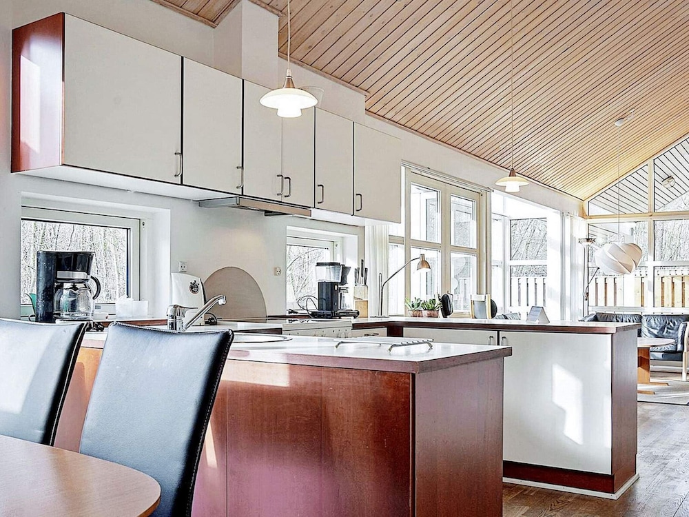 Modern Cedar Cottage Near Beach - By Traum Ferienwohnungen