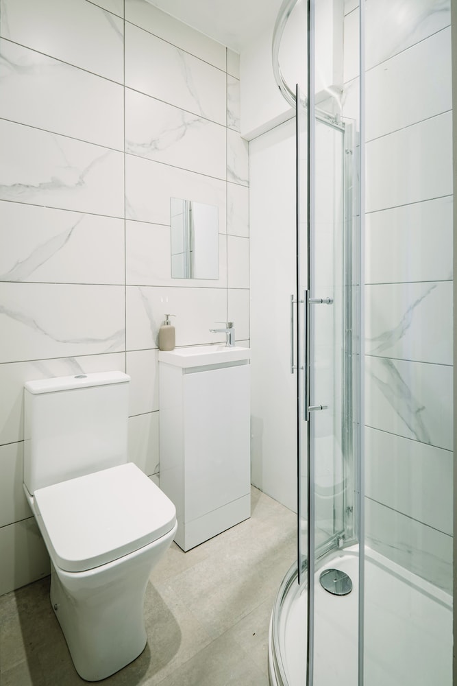 Sun St Apartment 4