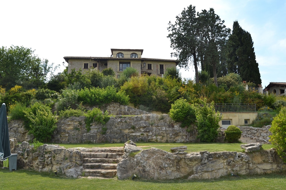 Tenuta Pizzogallo view 5