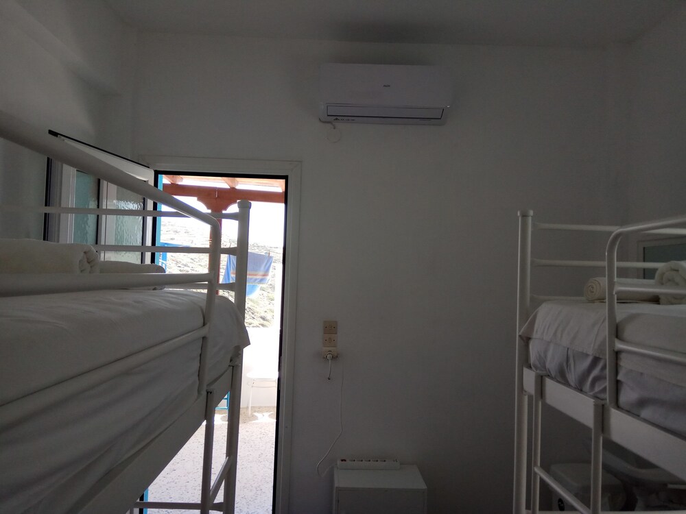 Grandma Vasiliki Rooms To Let