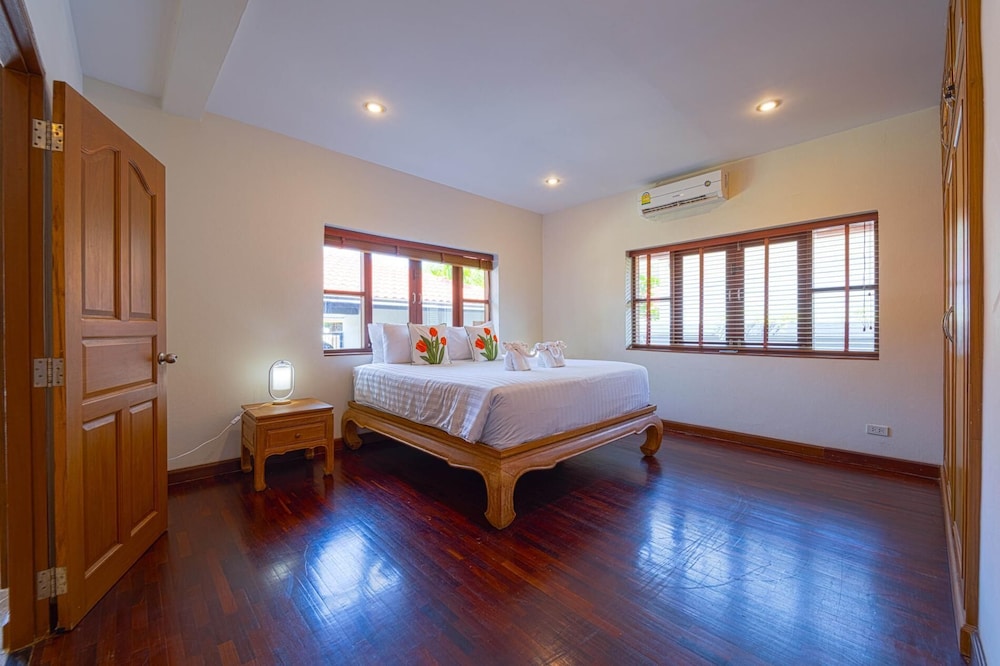 Lovely 3BR Villa in good Location CV3MA