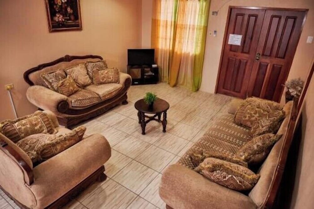 B's Guest House