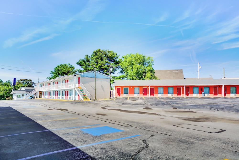 Hometown INN