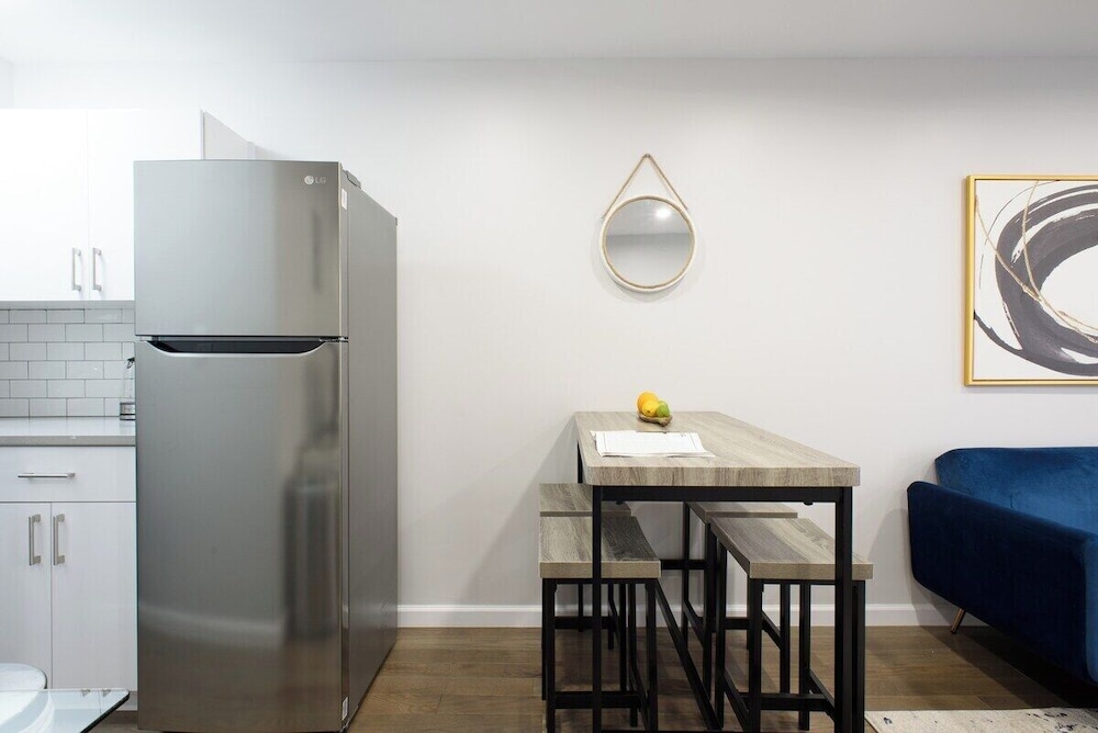 350 Gramercy Apt