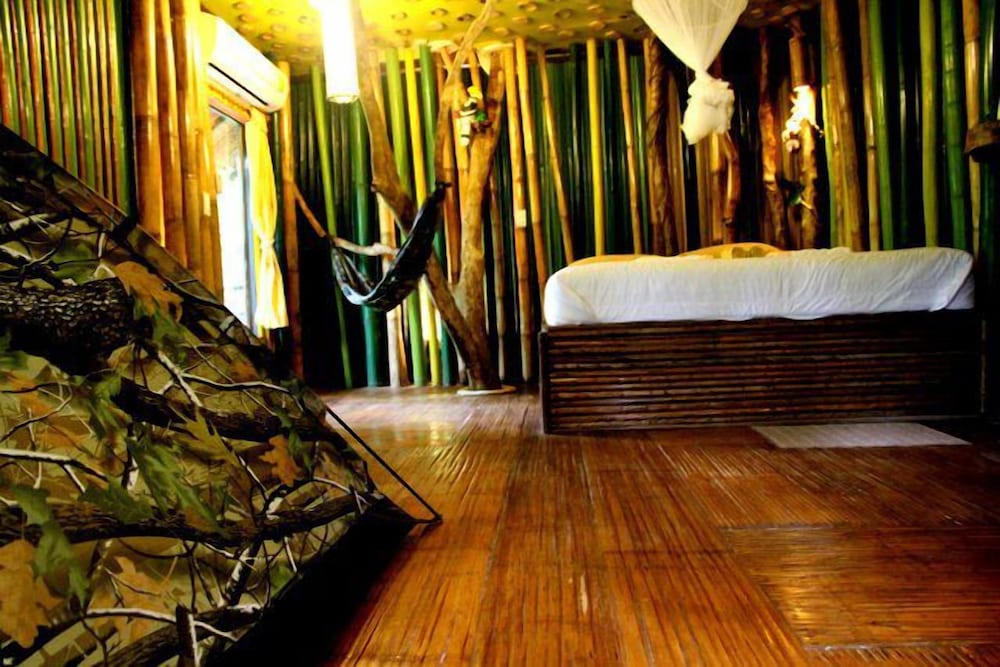Khao Sok Tree House