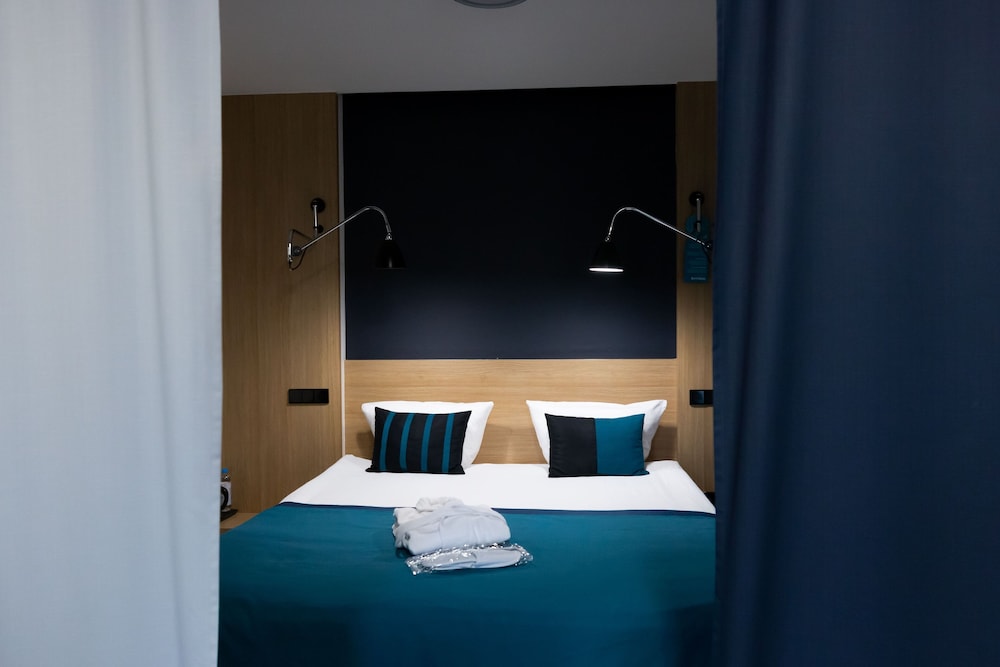 Bonhotel