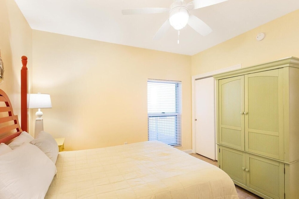 Boardwalk 608
