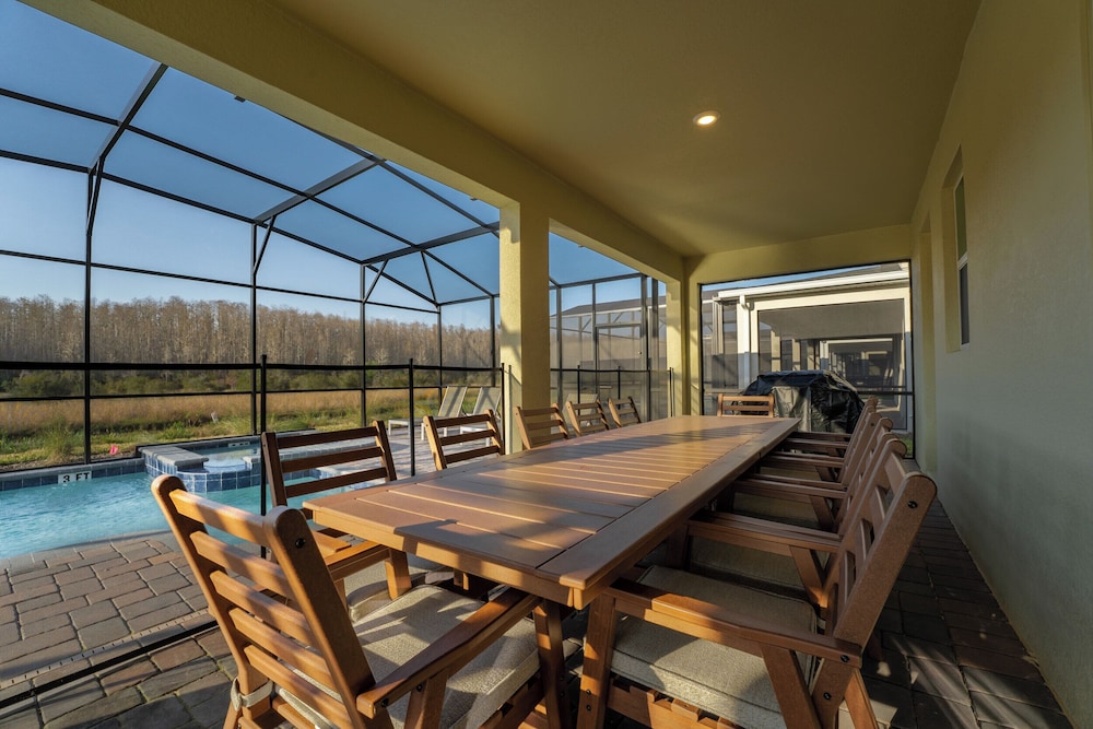 Awesome 8BR Villa Pool Theater Arcade