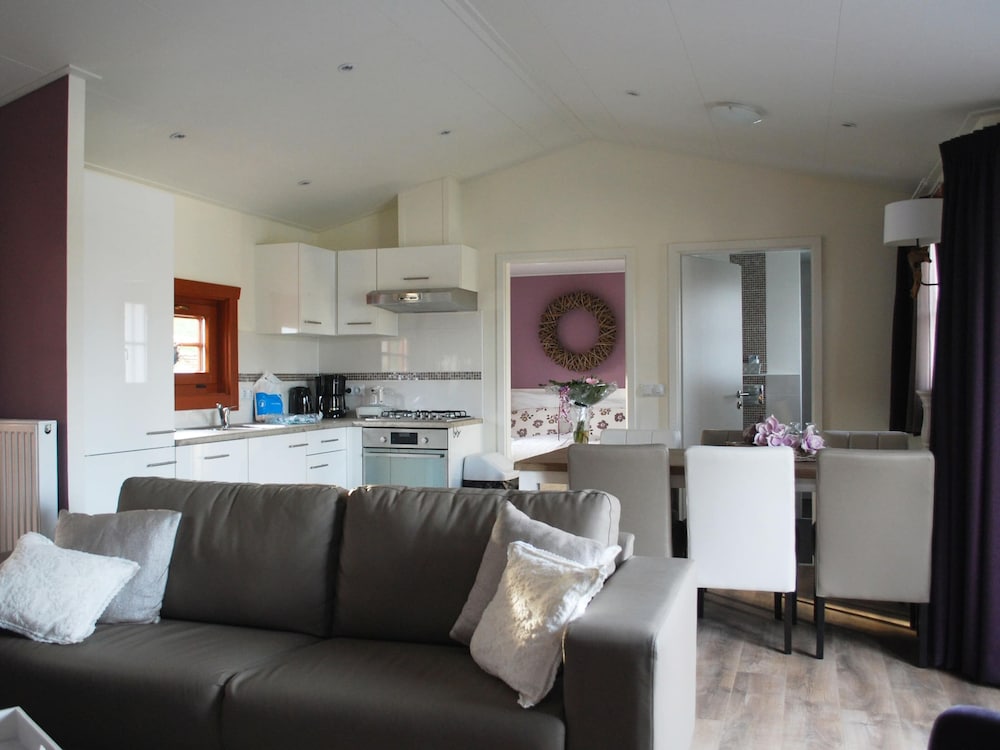 Wooden Chalet Located in the Achterhoek, photo 9