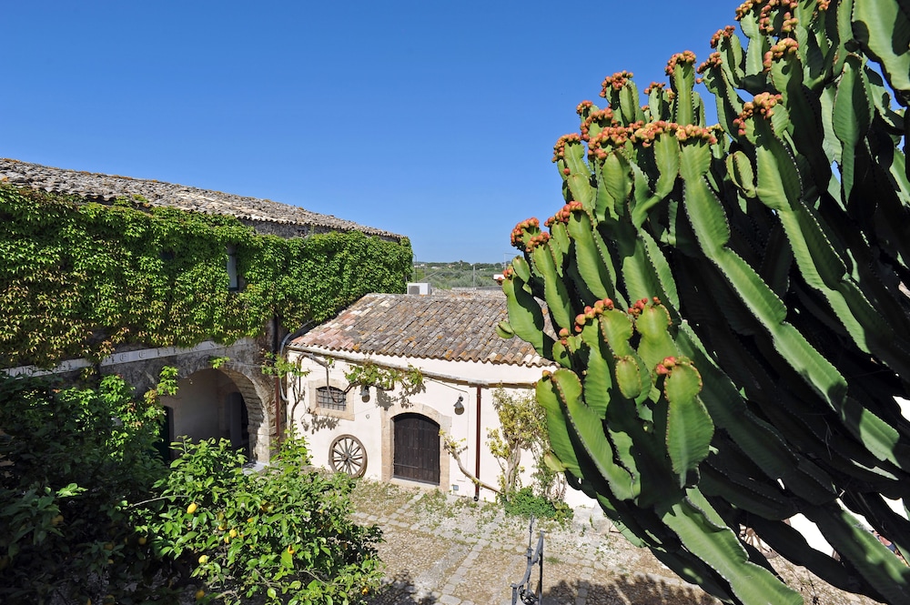 Baglio Siciliamo Country House Adult Only