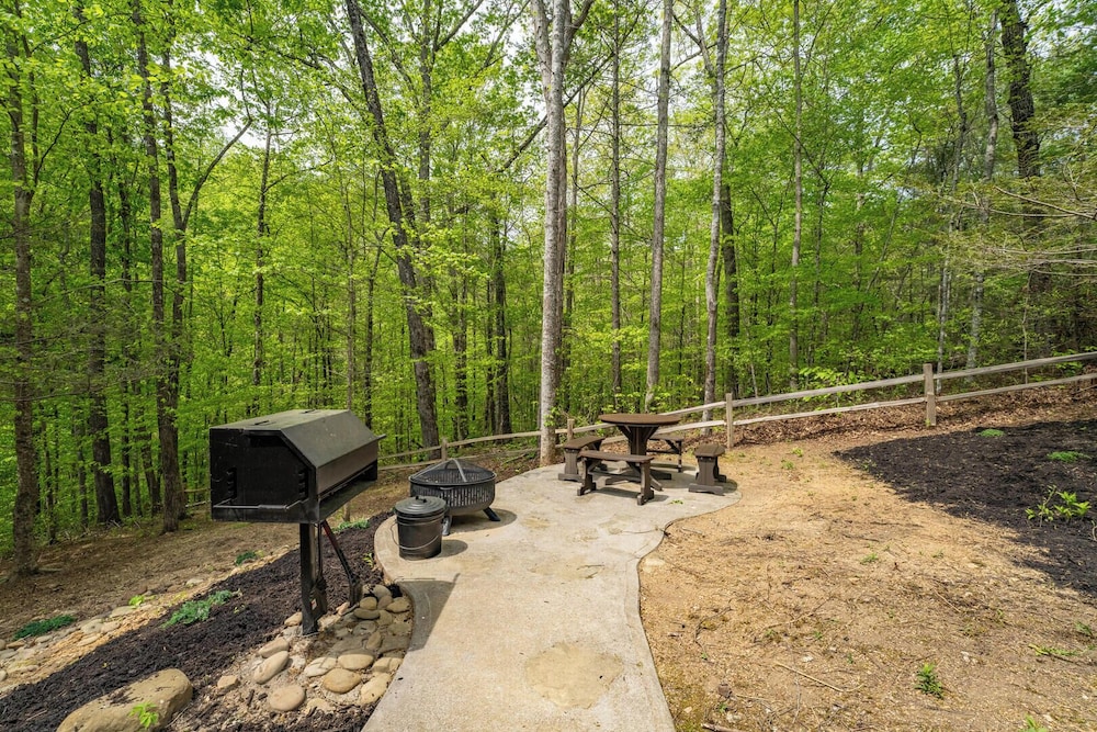Smoky Bear Cabin