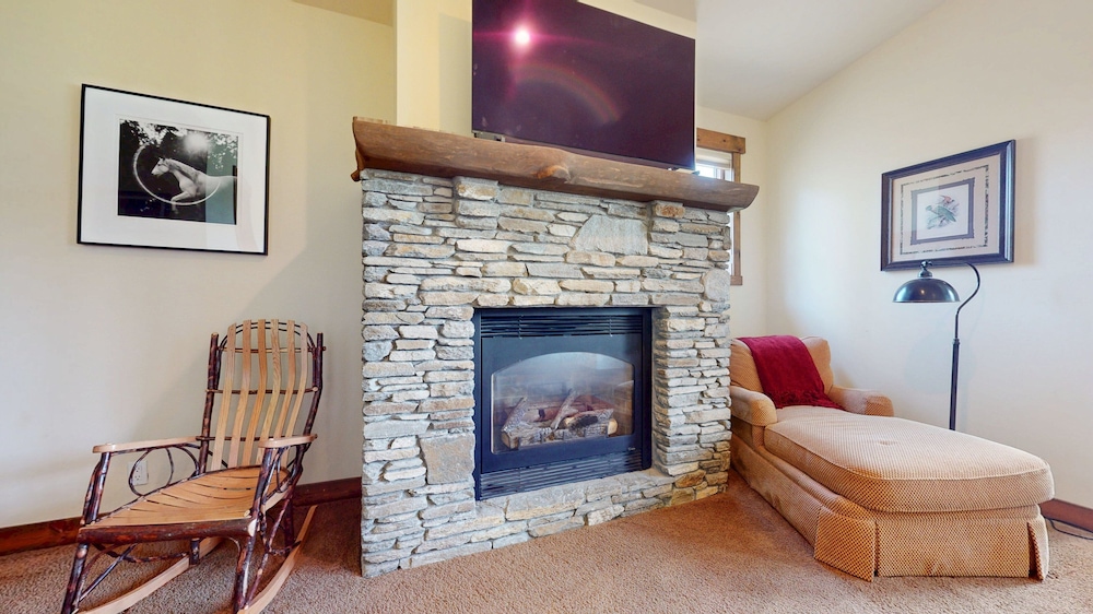 Snowcreek Vi The Lodges #1197 3 Bedroom Condo