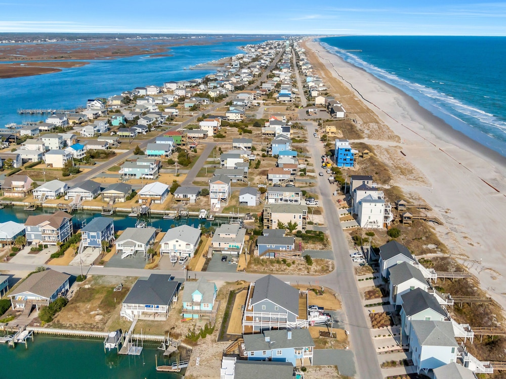 The Last Dollar Cottage by Topsail Realty