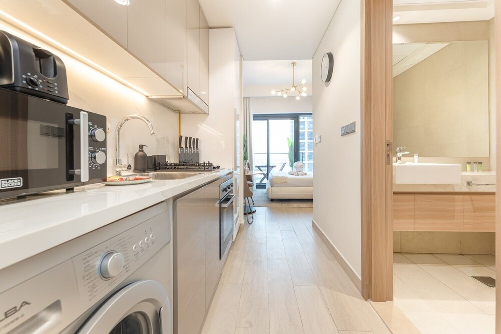 Serene Studio Apartment at Azizi Riviera Near to Burj Khalifa