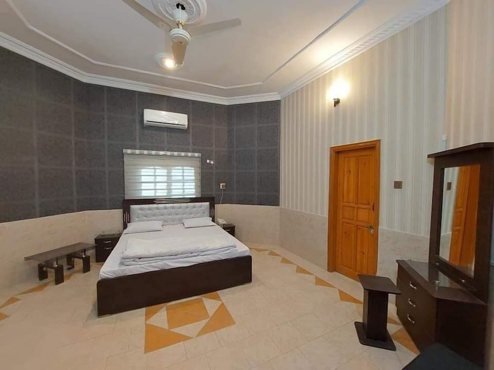 Taj Mahal Guest House view 5