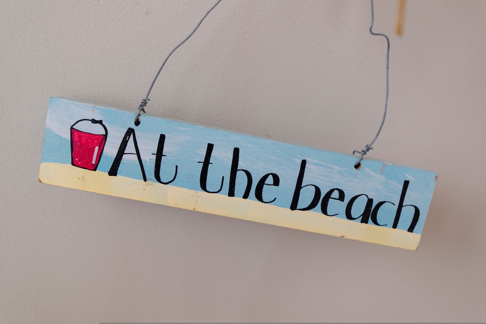 The Retreat - Short Walk From Beach Parking