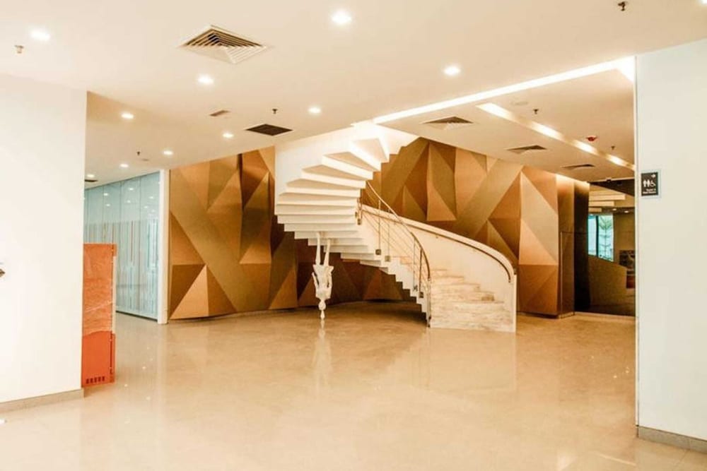 Summer Suites Residences By Plush