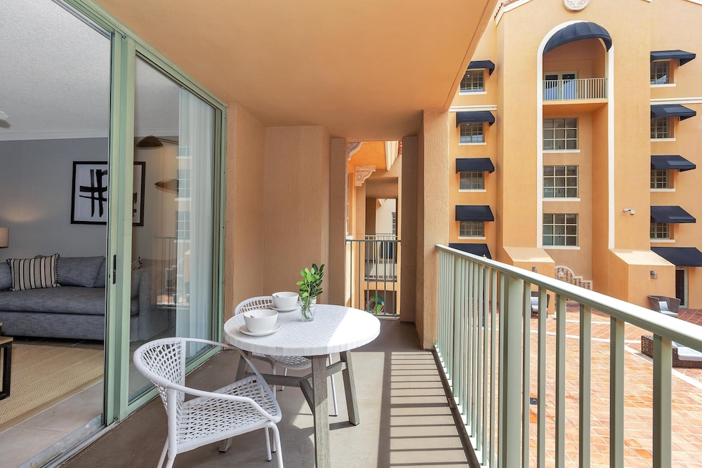 Dharma Home Suites Coral Gables at Gables Grand Plaza, 写真 13