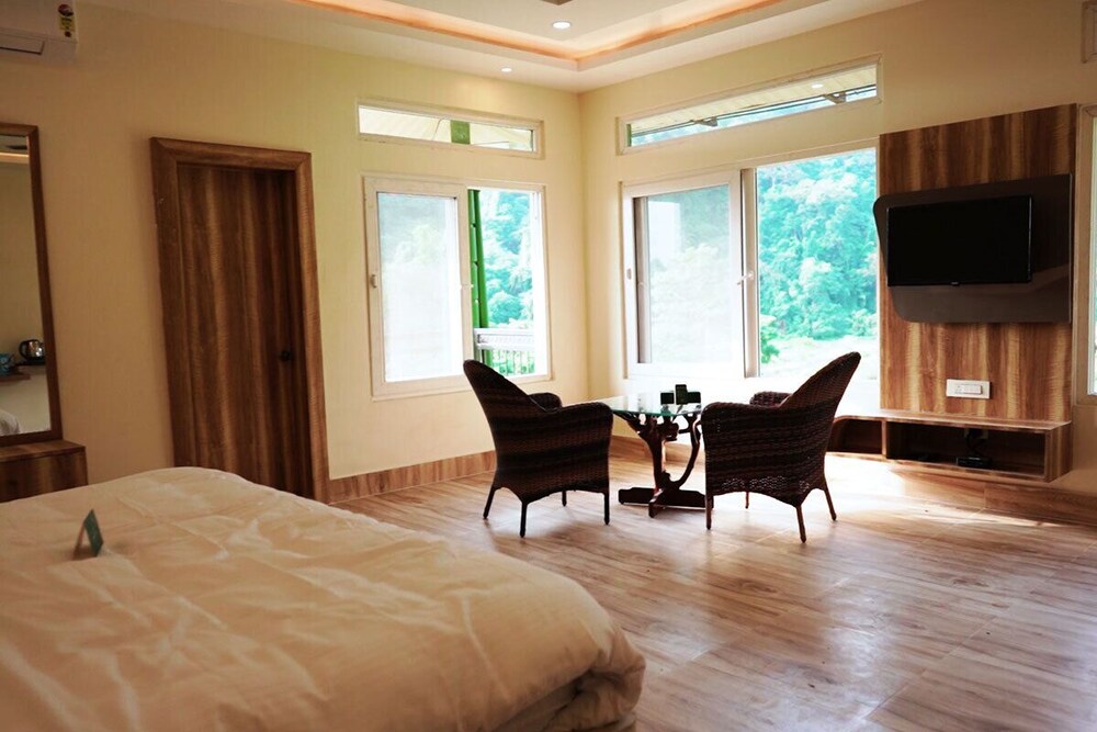 Papumpare Jungle Resort