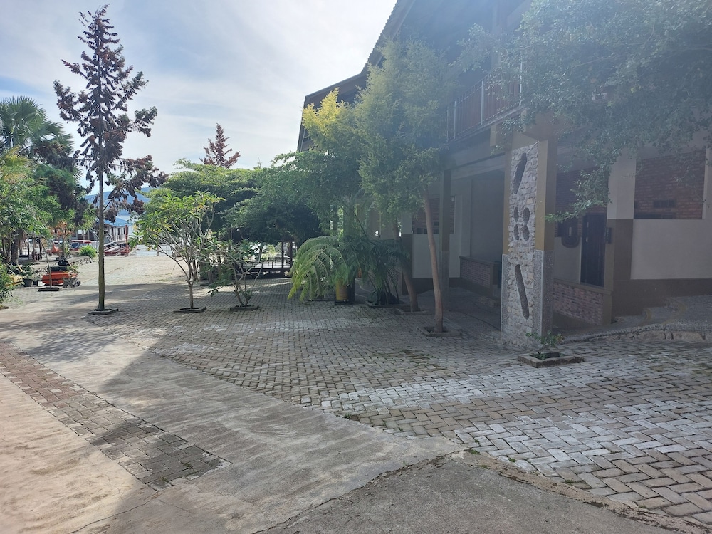 Gondang Sivali Hotel