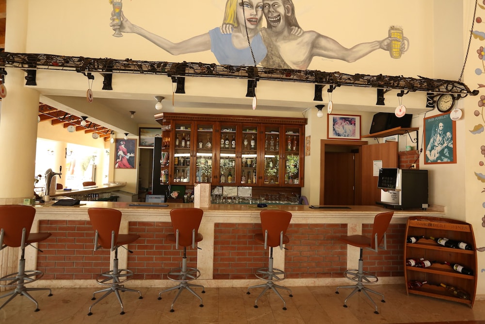 Mavruka Hotel - Image 35