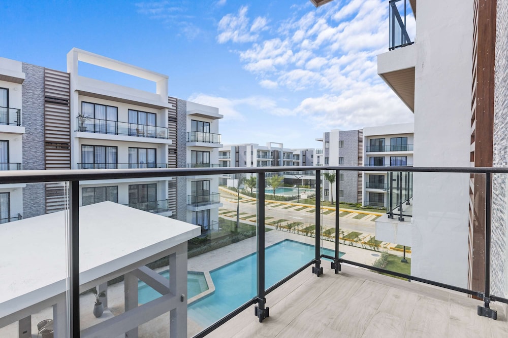 NOK Modern 2BR at The Towers by Vistacana