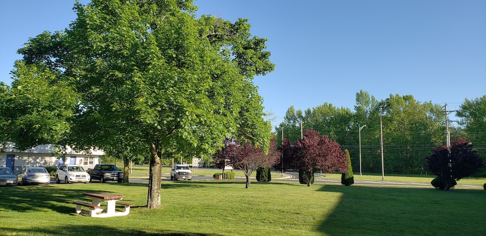 Motel 6 Tinton Falls, NJ – Neptune view 5