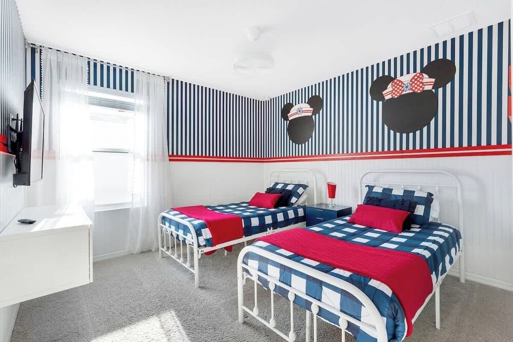 Stunning 7BR Home With Themed Bedrooms