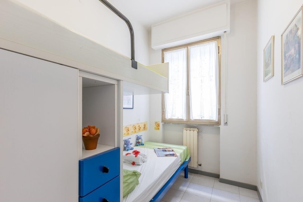 Mare 7 250m From Sea view 4