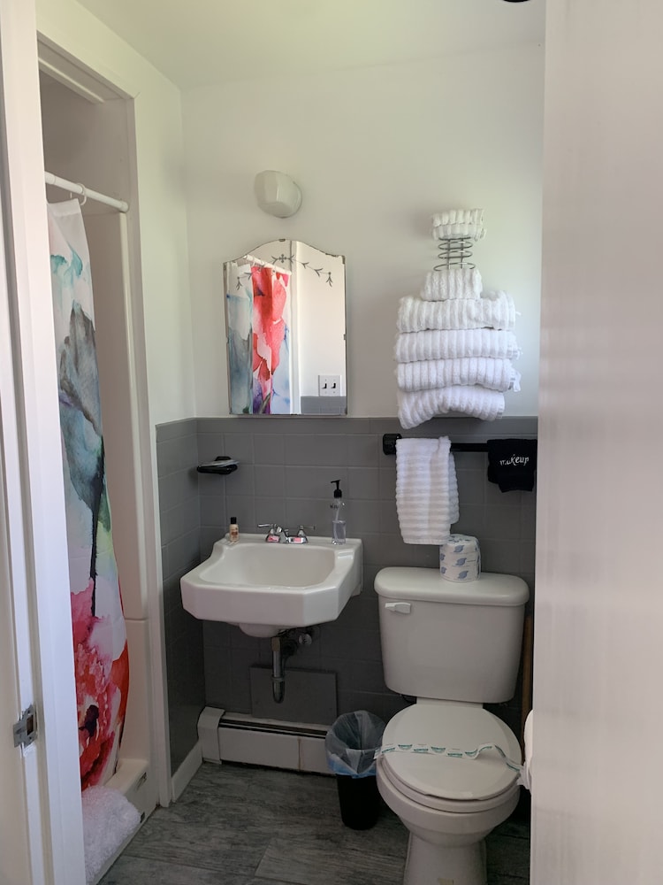 Grand Lake Resort - Property Image 2