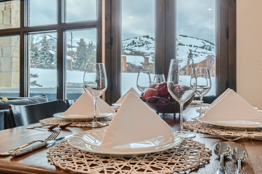 Park City Ski Resort Gems - Stunning Vacation Lodging