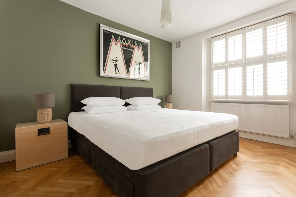 Ossington Street by Onefinestay